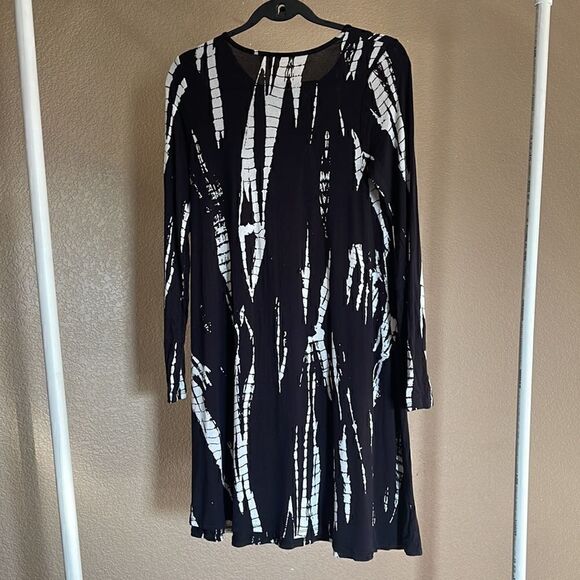 Xhilaration black and white long sleeve dress size small - Picture 4 of 4